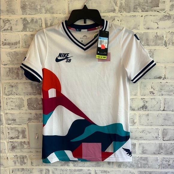 Nike Other - NWT Nike SB x Parra USA Federation Kit Crew Jersey Boys Medium Skate CT6071-100